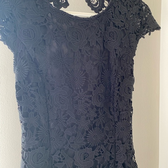 Lulu’s Black Backless Floral Mini Dress - Picture 3 of 4